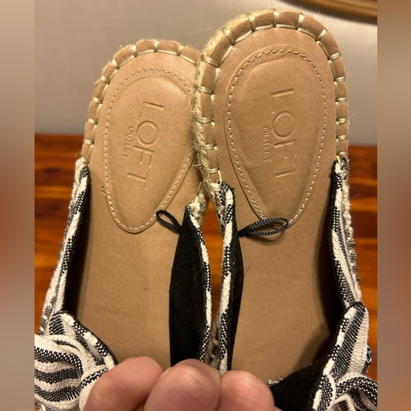 NWOT Loft outlet shoe - Picture 3 of 3